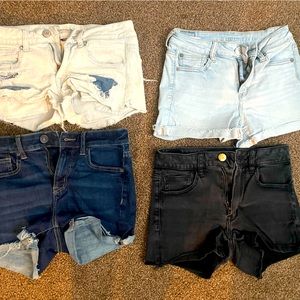4 pairs American Eagle shorts